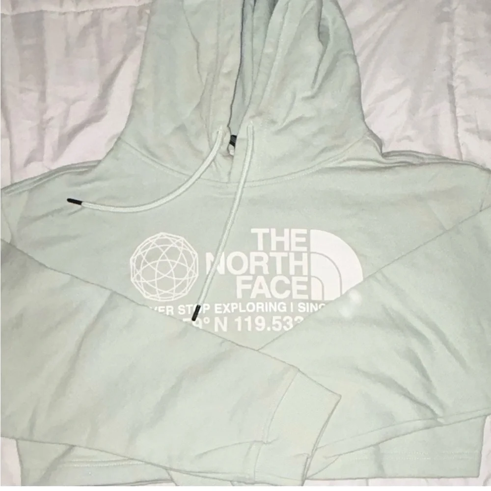 The North Face
Coordinates Crop Drop Pullover Hoodie light green - Picture 5 of 5